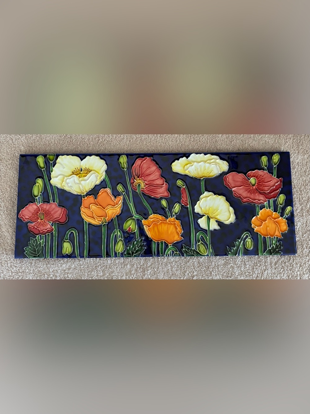 EN VOGUE - ART ON TILES is hand-painted by highly crafts artists